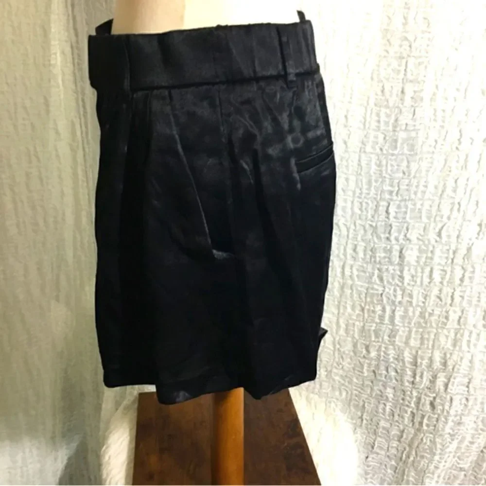 ZARA NWT 100% Viscose Shorts Size Large